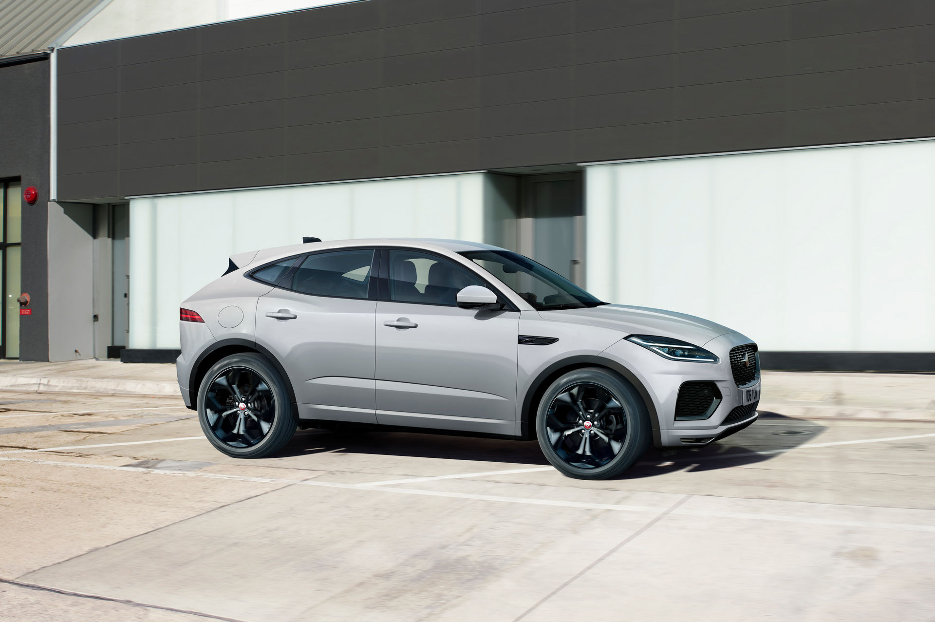 jaguar e-pace lifting 