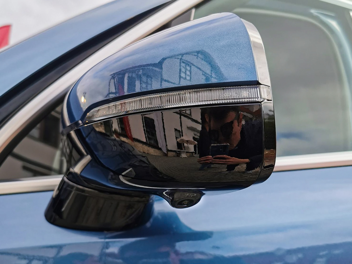 nowa kia sorento wyposażenie 