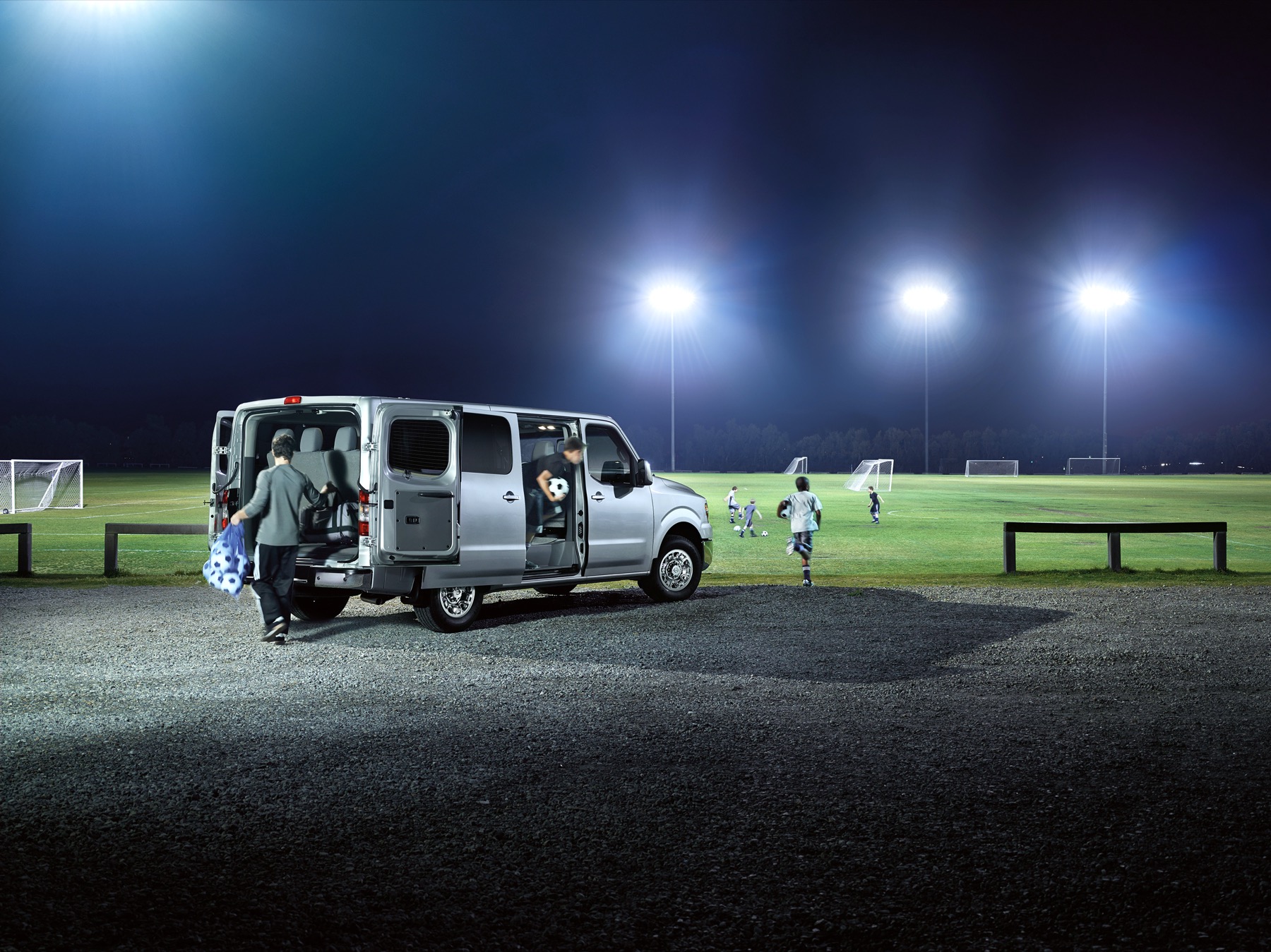 nissan nv