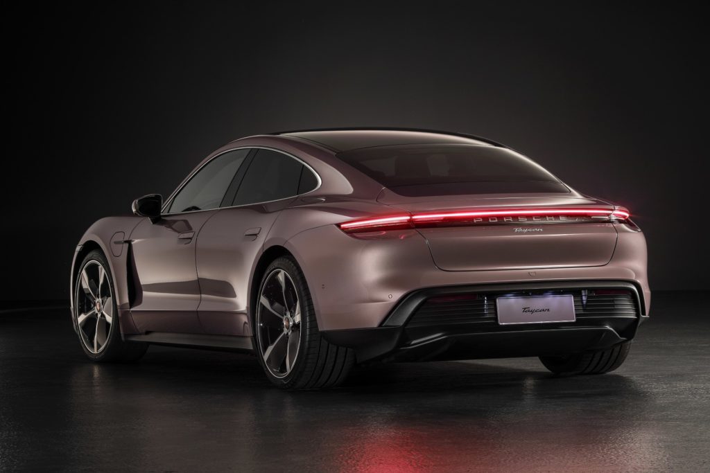 Porsche Taycan cena 