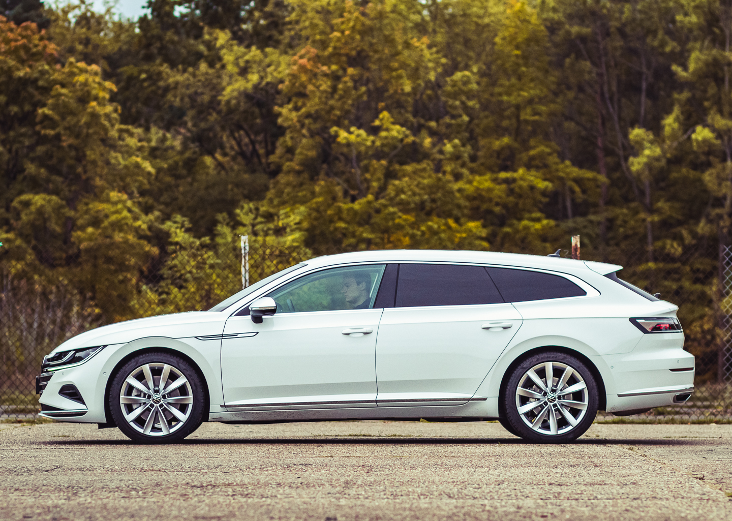 volkswagen arteon shooting brake