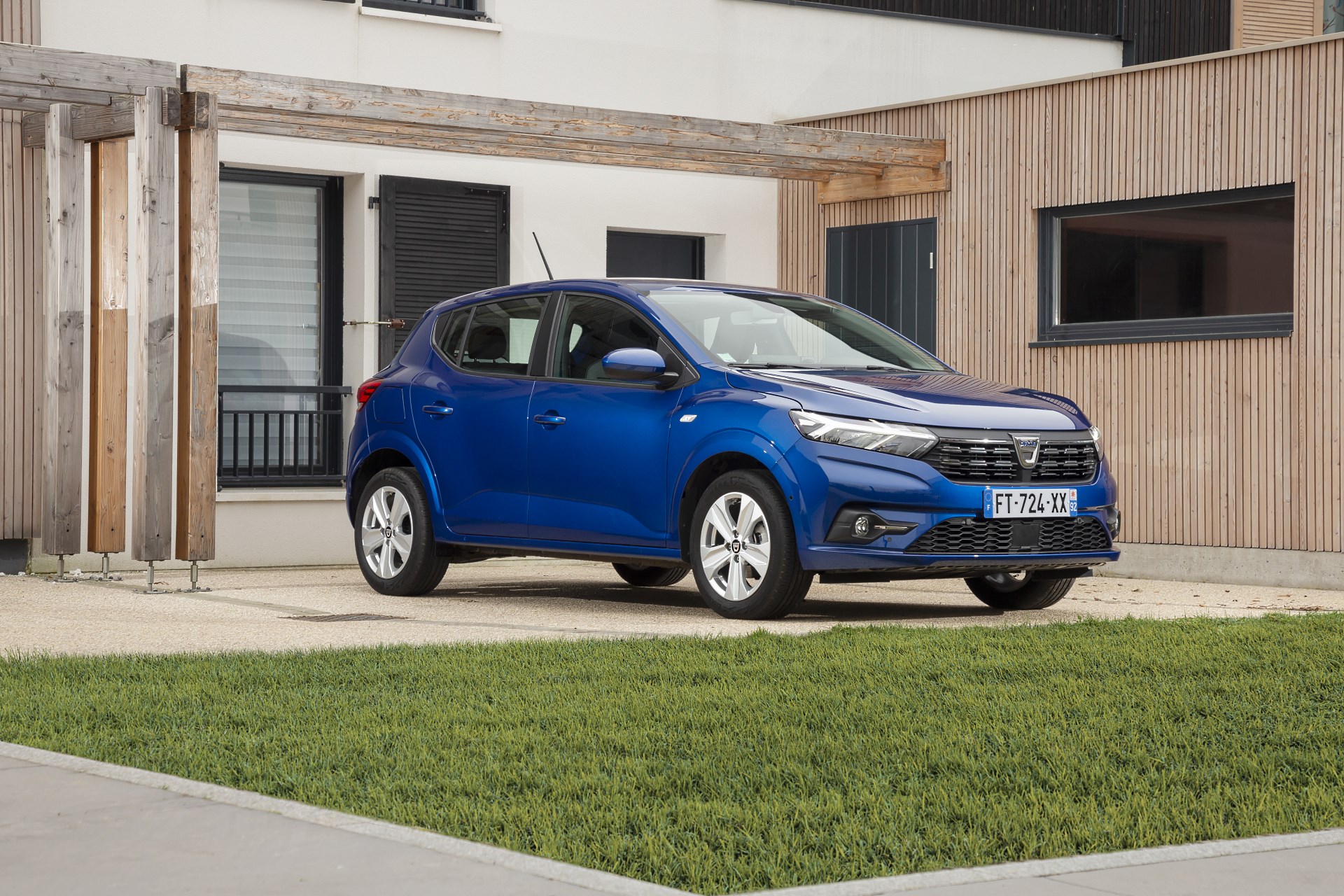 nowa Dacia Sandero 