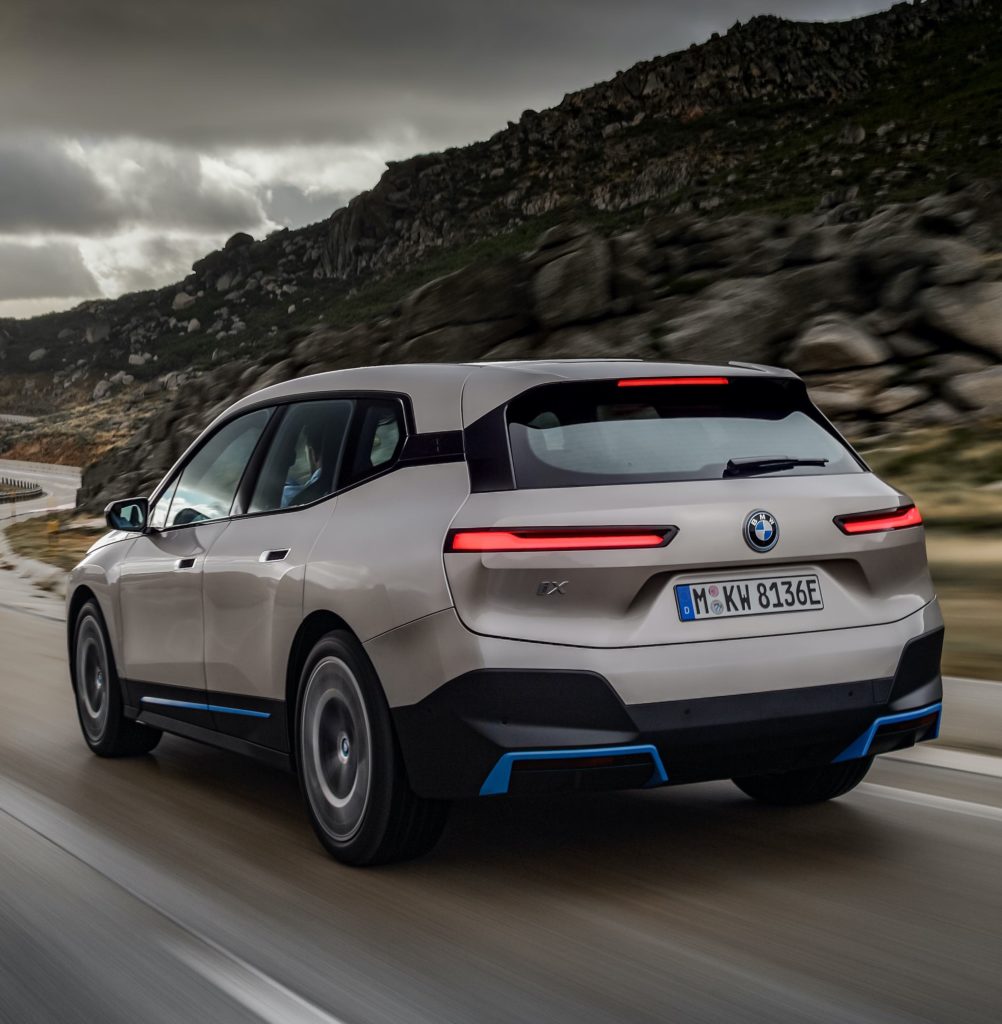 BMW iX 