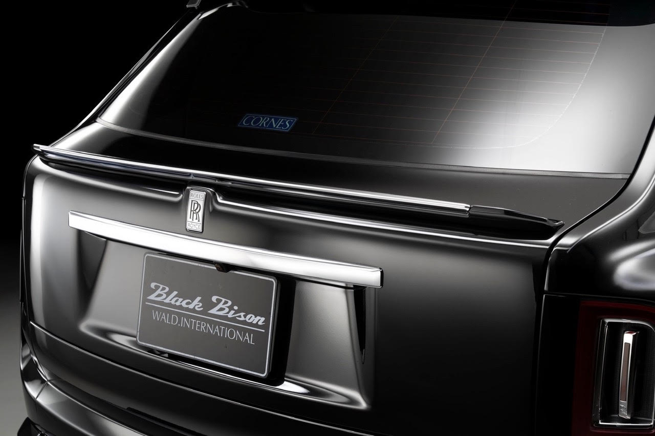 Japończycy zadbali o to, żeby Rolls-Royce nie był zbyt skromny. Tak wygląda Cullinan w wersji Black Bison