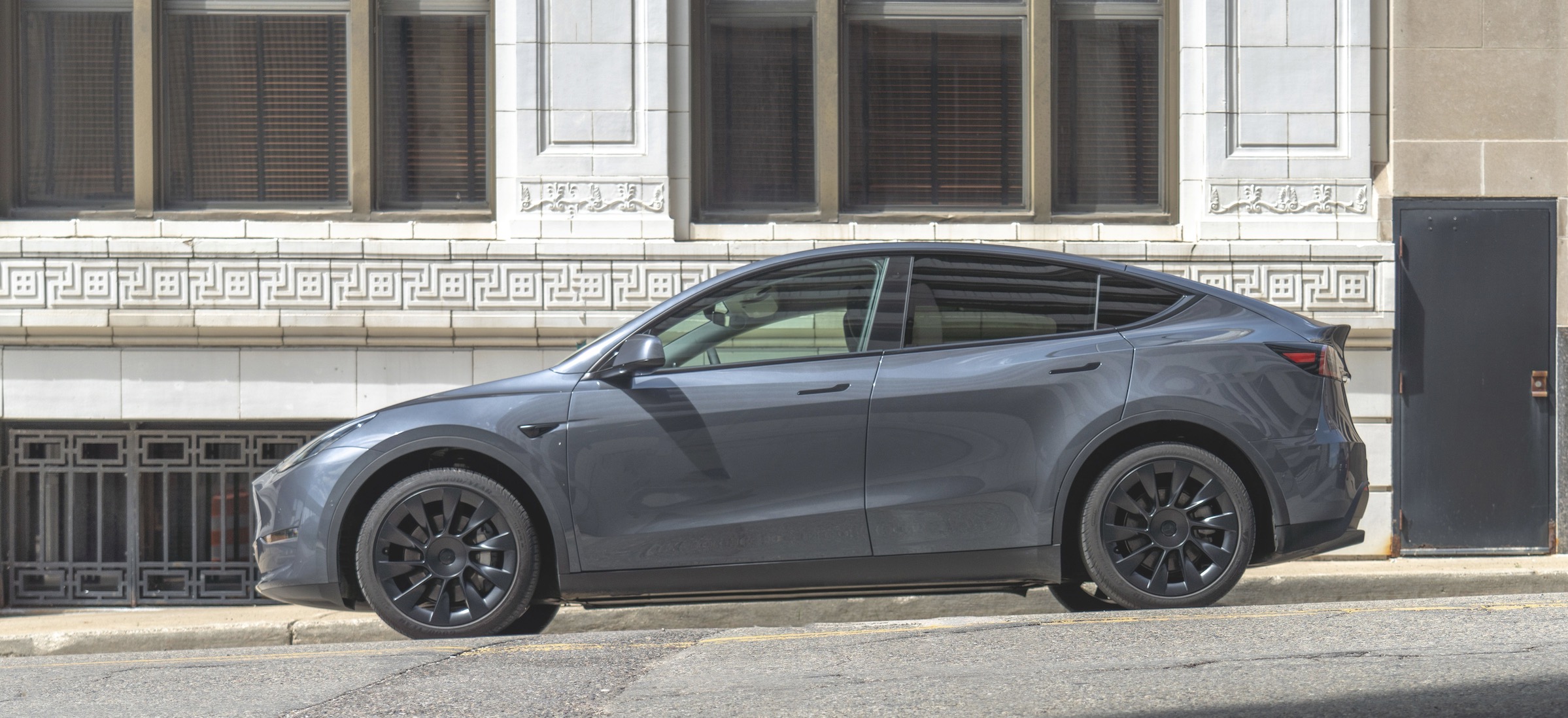 zakup samochodu przez internet tesla model y europa