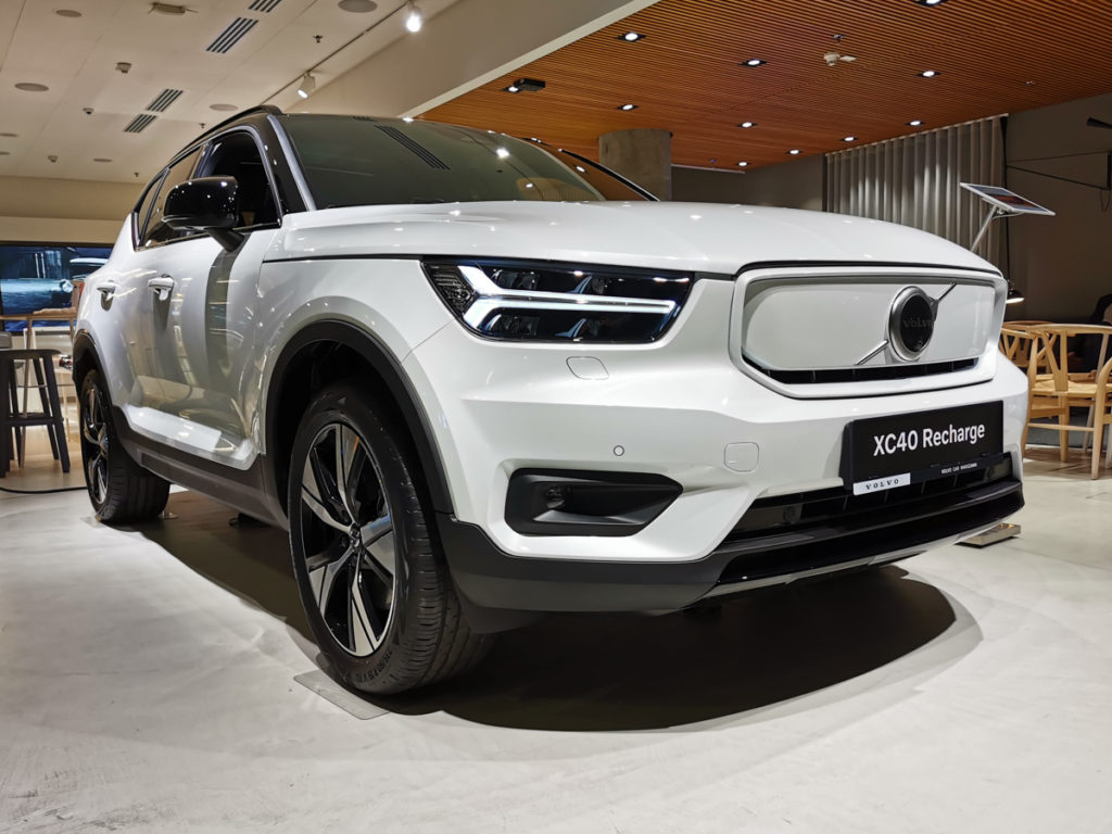 volvo xc40 recharge p8 android google 