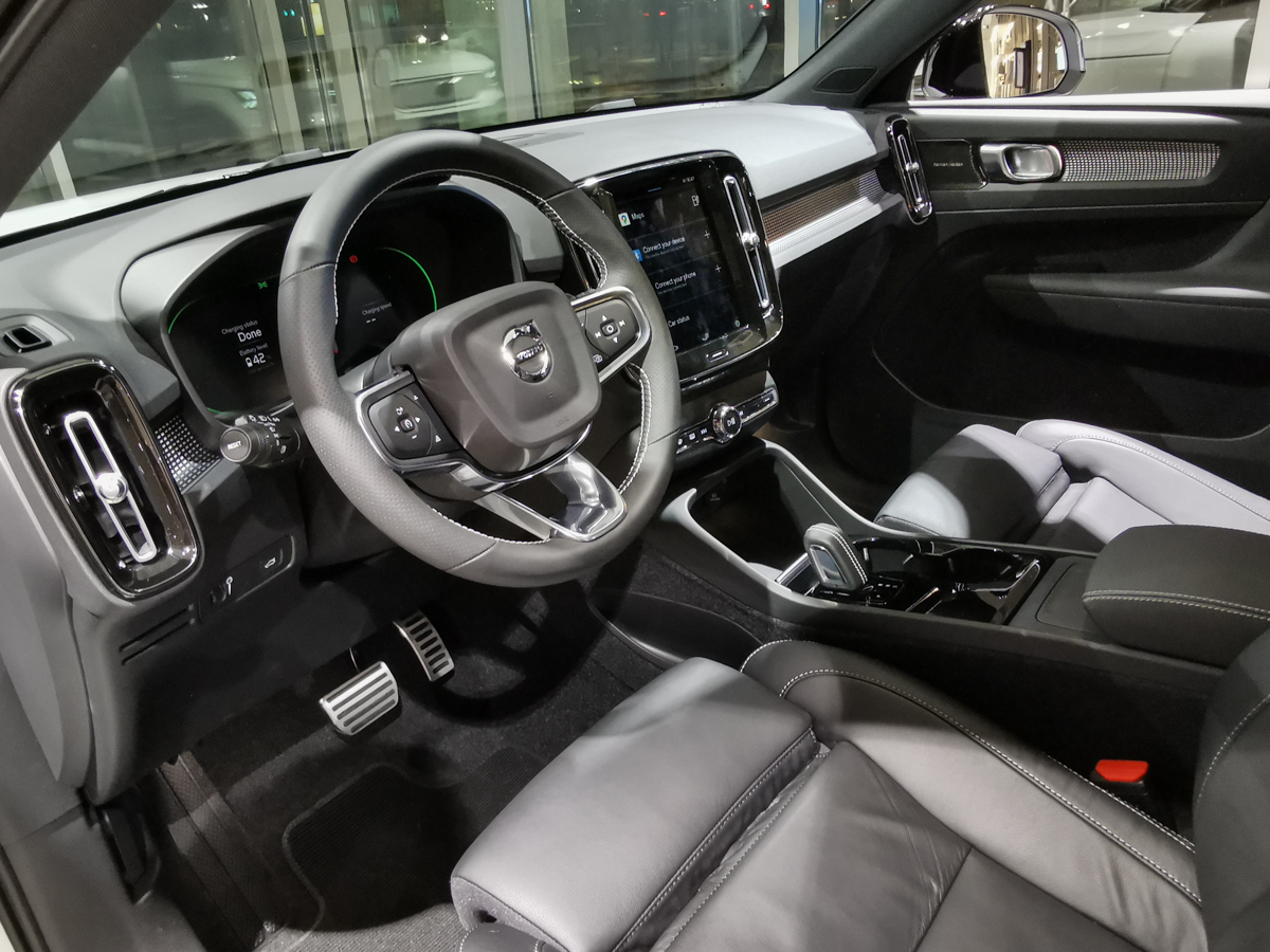 volvo xc40 recharge p8 android google 