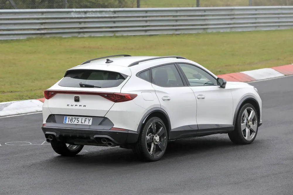 cupra formentor 2.5 400 km 