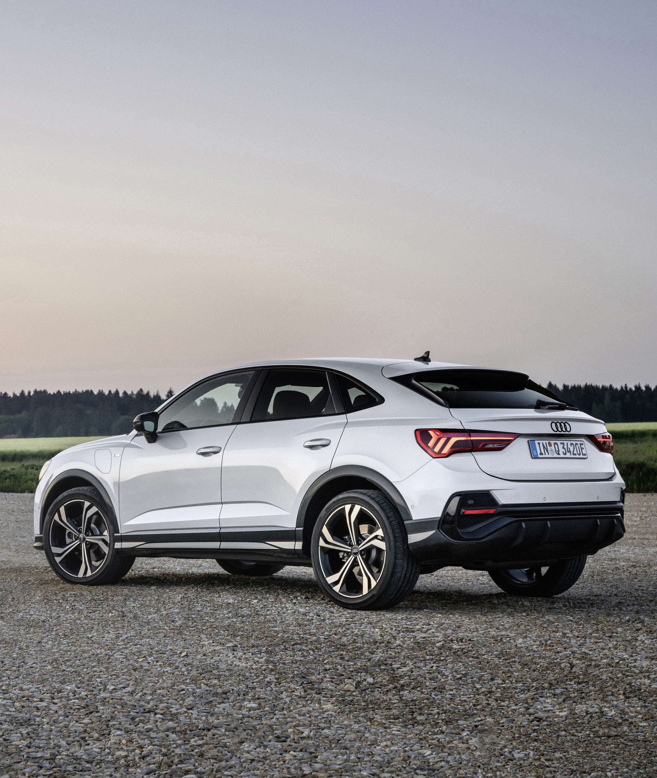Audi Q3 hybryda 