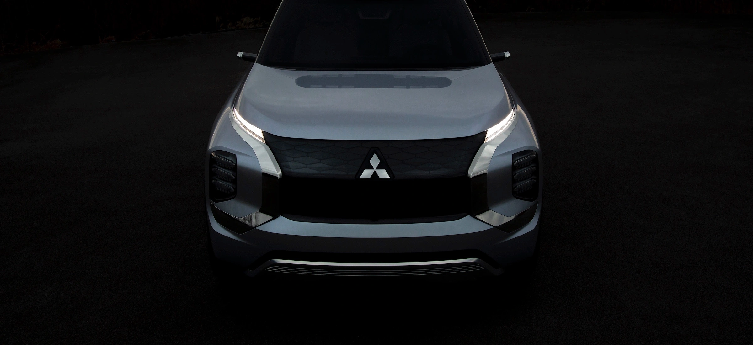 nowe Mitsubishi Outlander