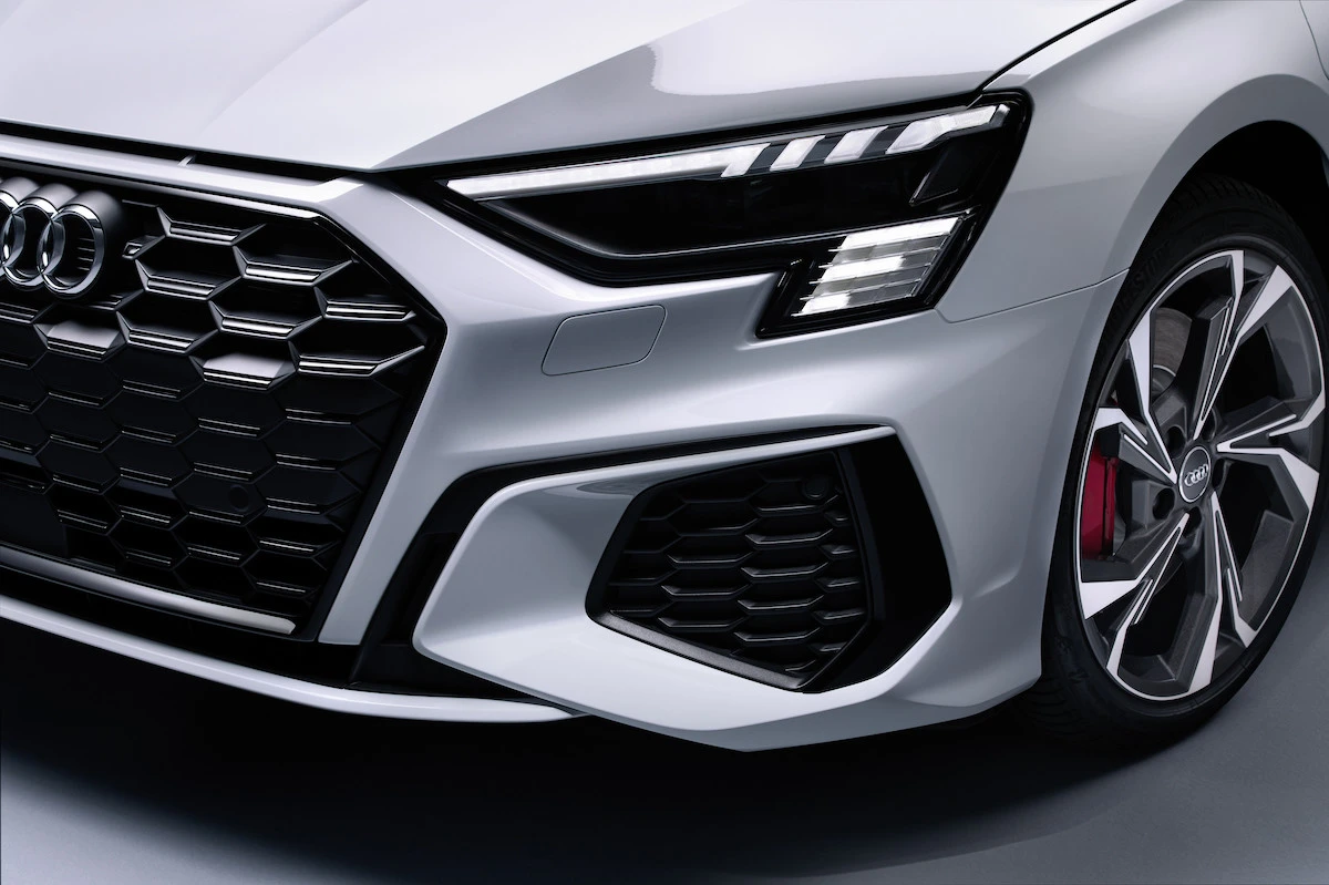 Oto Audi A3 45 TFSI e. Tak, to ten wzmocniony