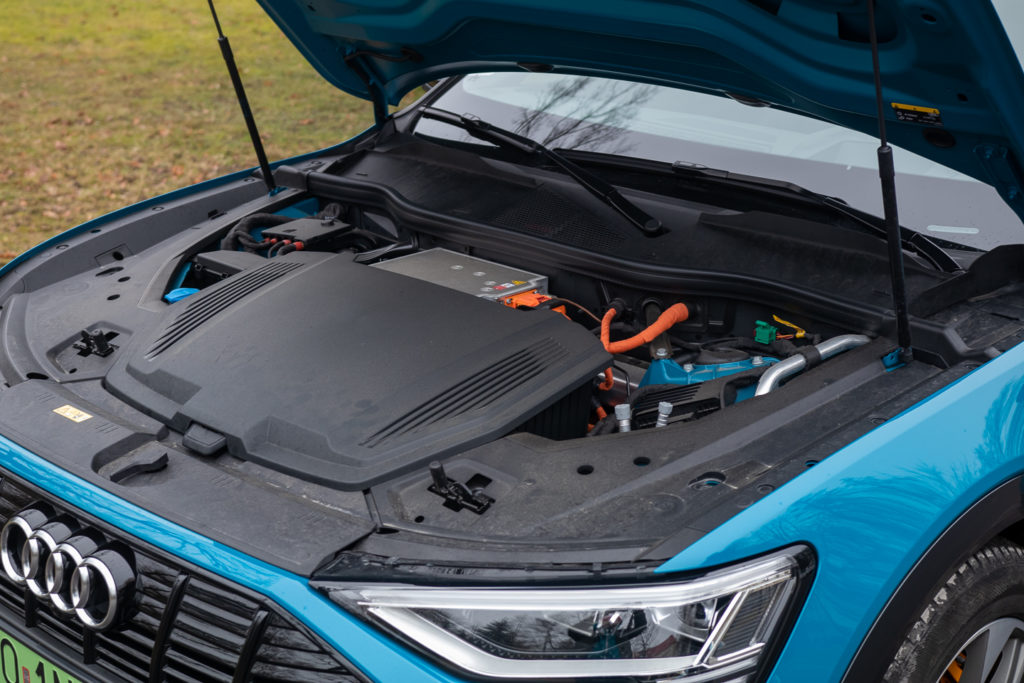 audi e-tron sportback bagażnik z porzodu 