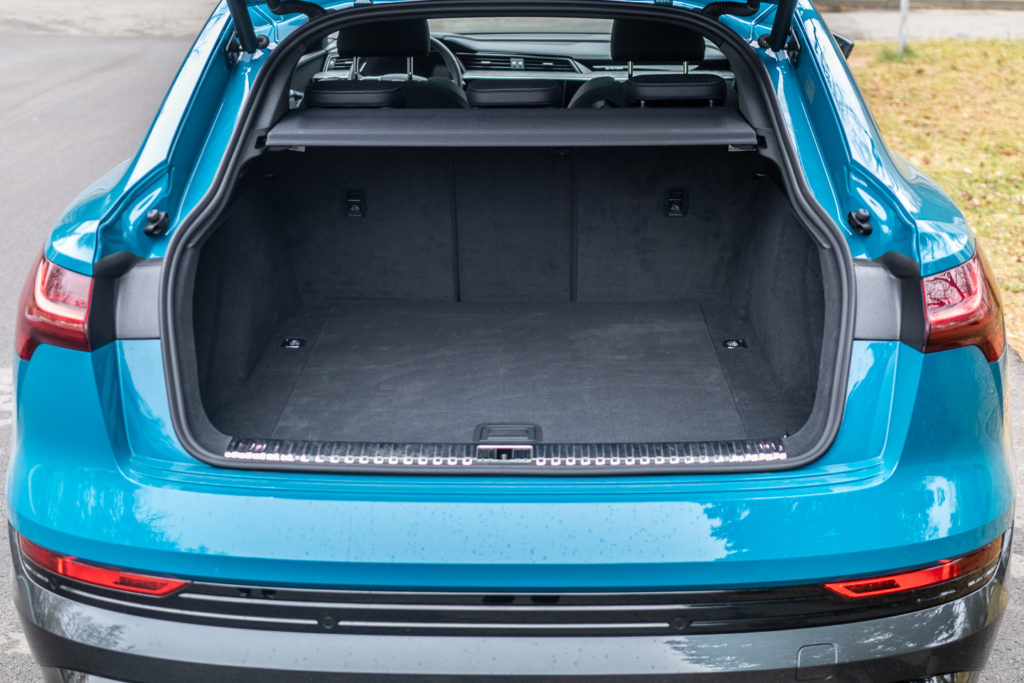 audi e-tron sportback bagażnik z tyłu 