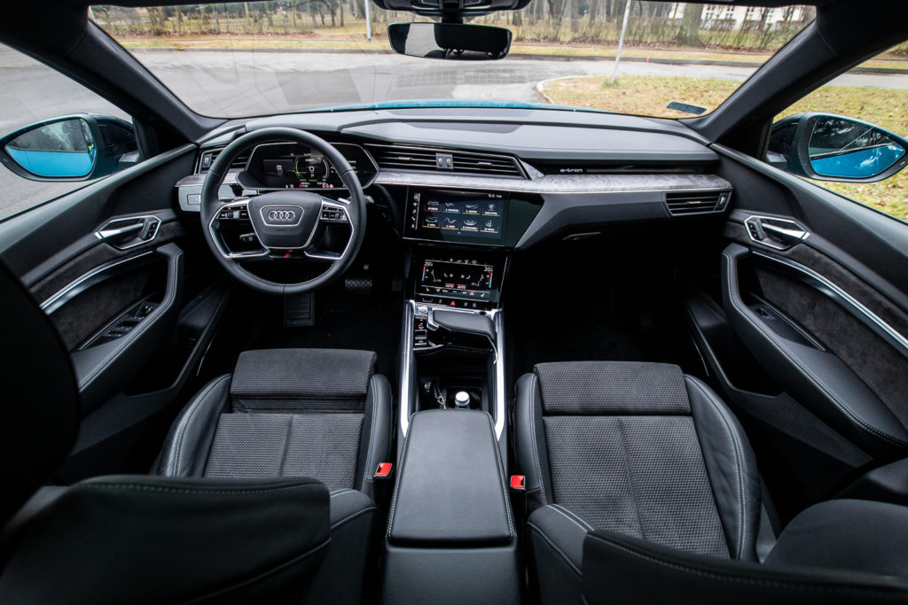 audi e-tron sportback wyposażenie 