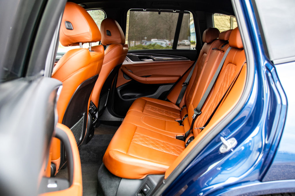 bmw x3 miejsce z tyłu 