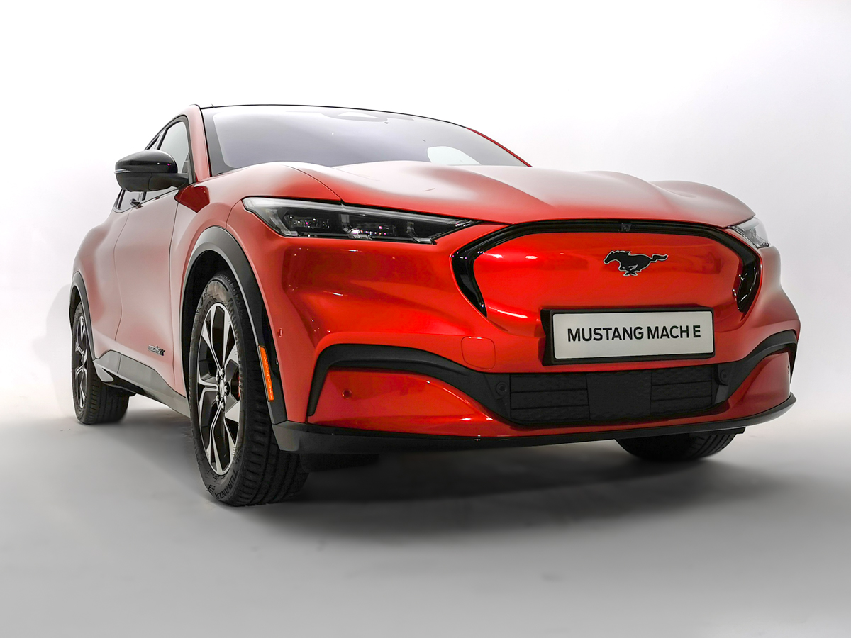 ford mustang mach e premiera 