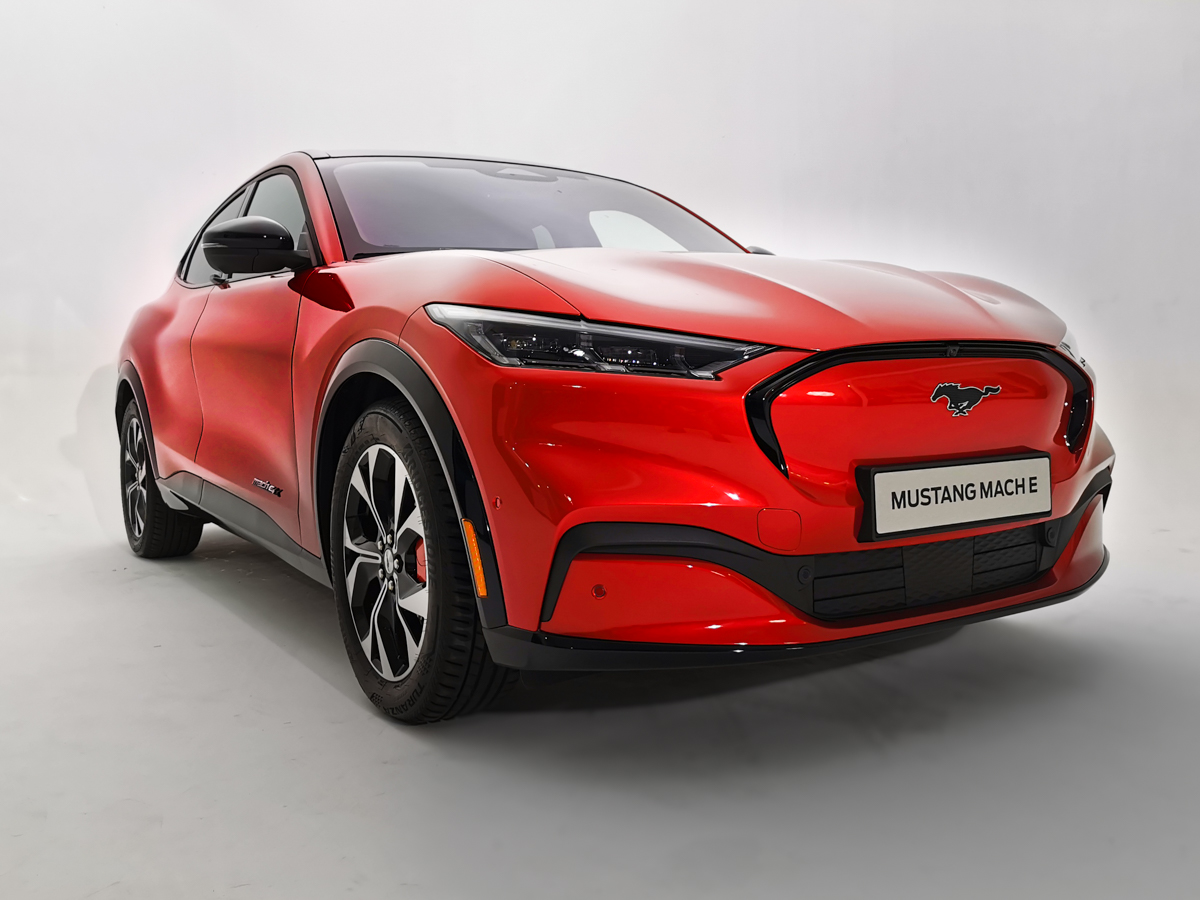 ford mustang mach e premiera 