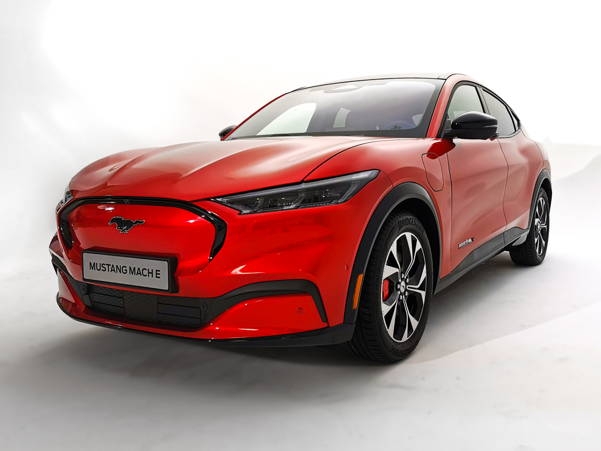 ford mustang mach e premiera 