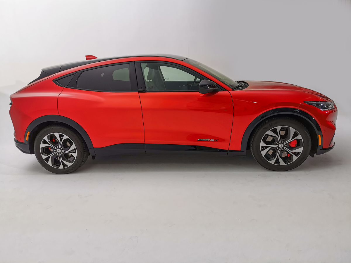 ford mustang mach e premiera 