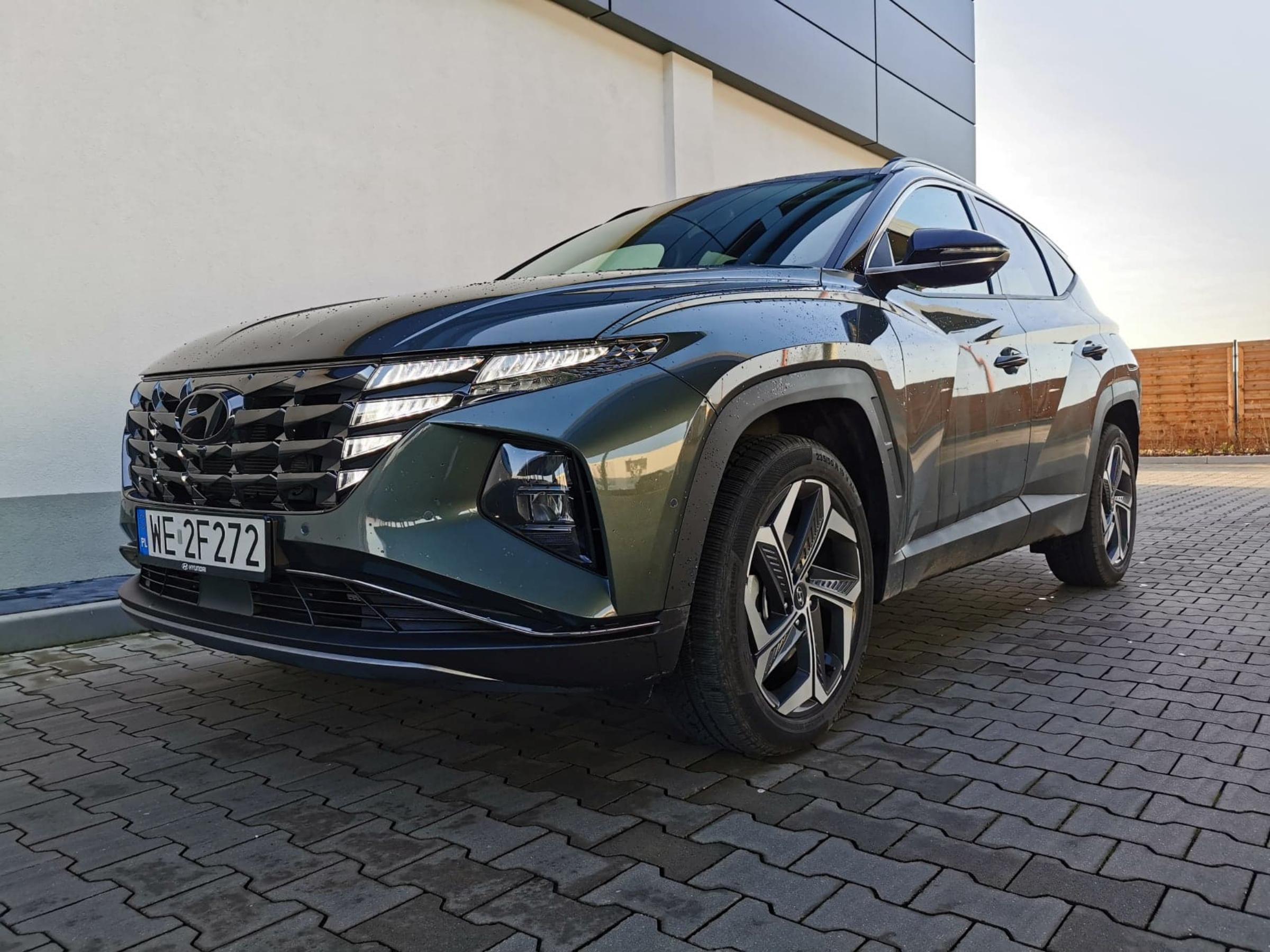 hyundai tucson hybrid 
