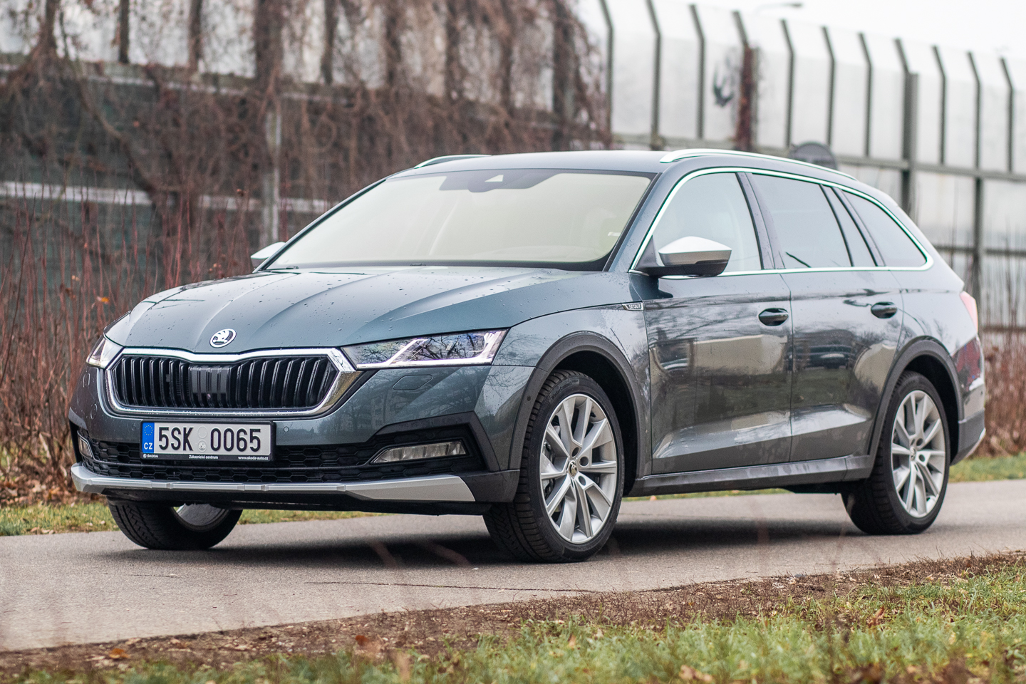 skoda octavia scout test 