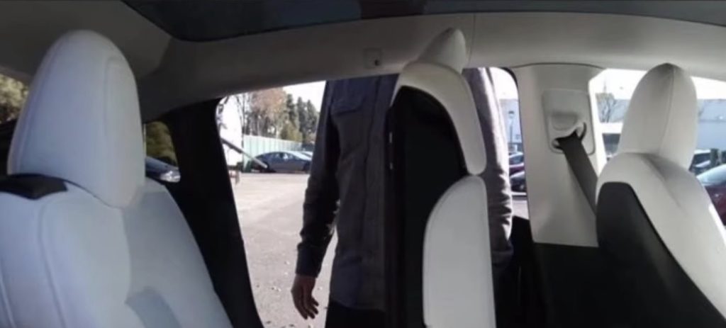 tesla model y 3 rzędy 
