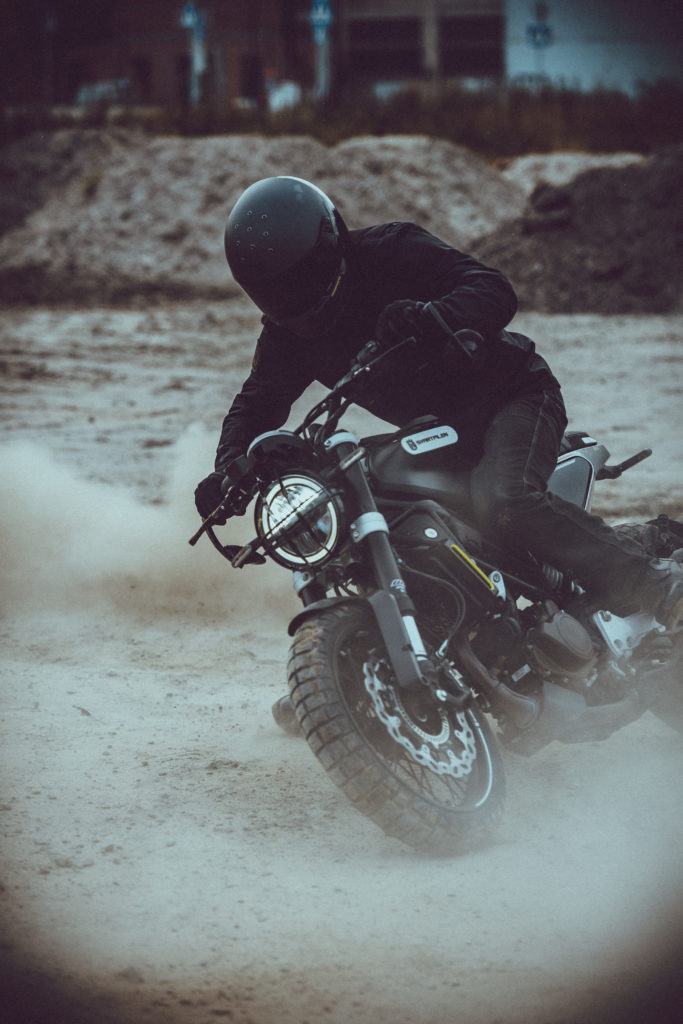 husqvarna svartpilen 125 