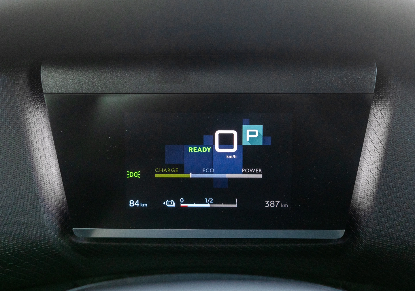 Nowy Citroen C4 ma za mały wyświetlacz. Tak, dobrze przeczytaliście