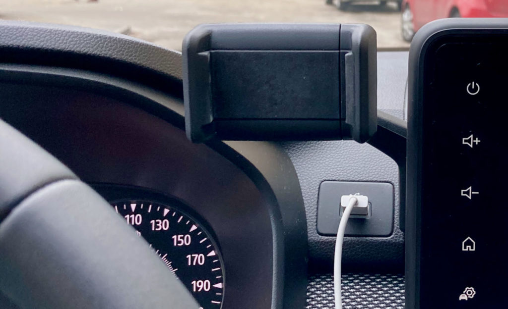 uchwyt na telefon dacia sandero 