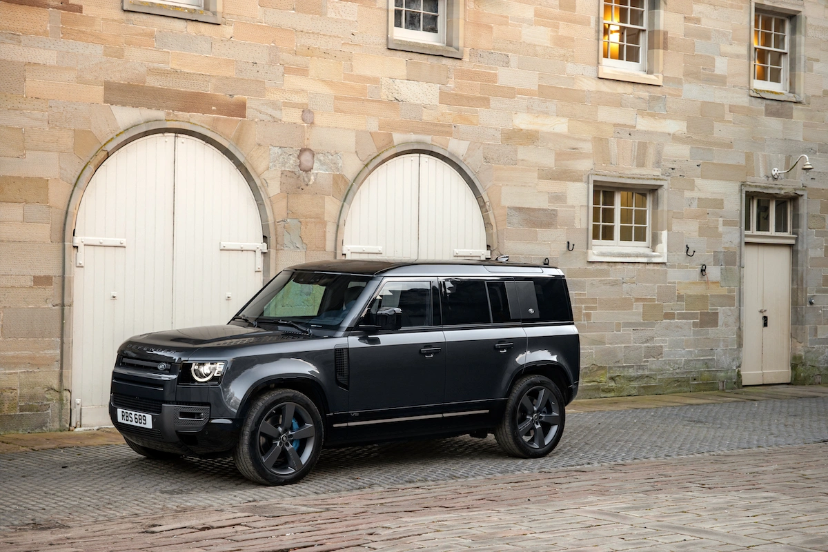 land rover defender v8