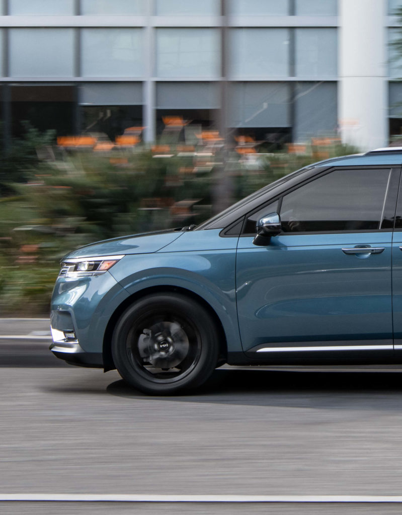 nowa Kia Carnival 