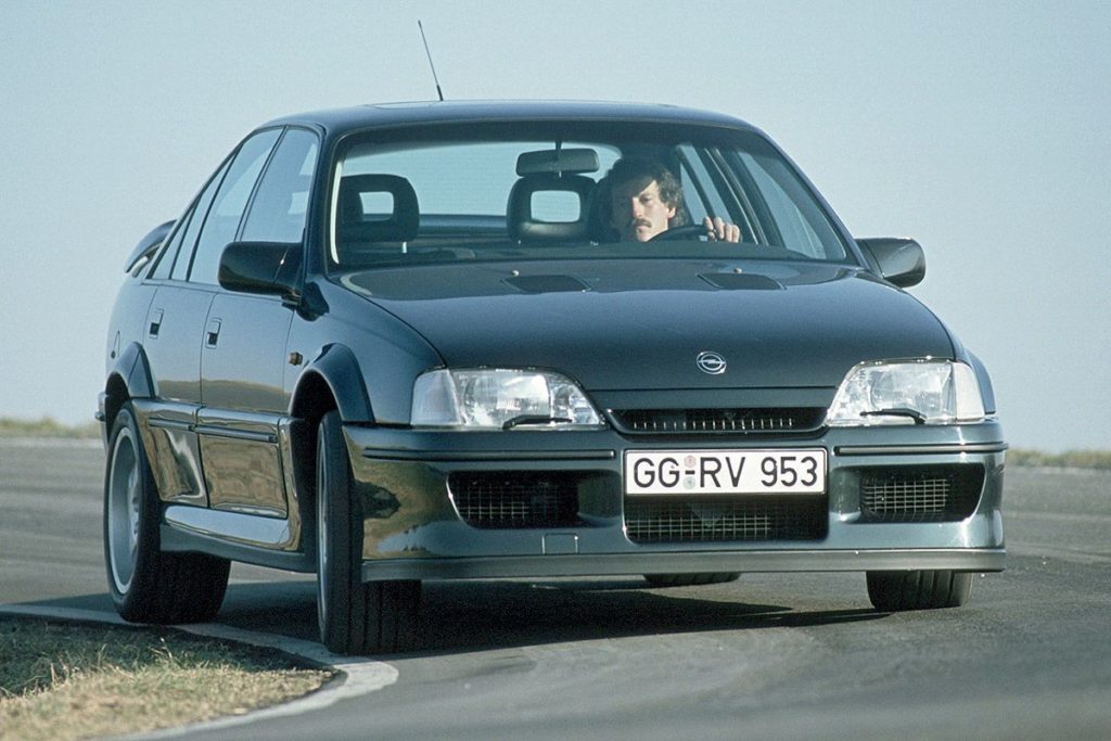 Opel Lotus Omega cena 