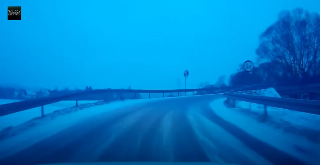 pierwszeństwo na zwężeniu 