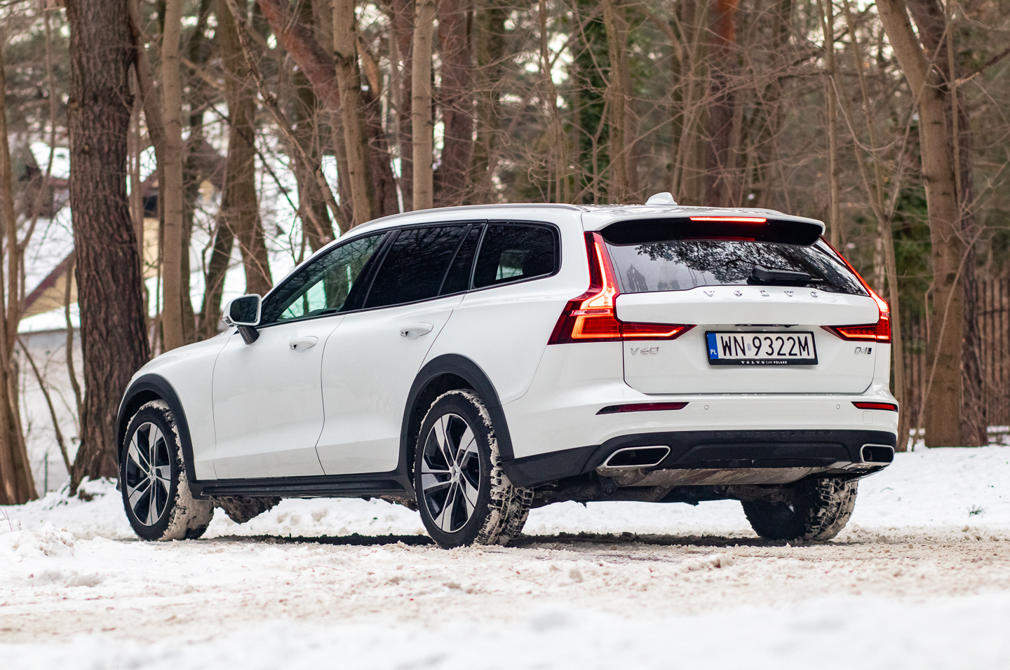 volvo cross country cena 