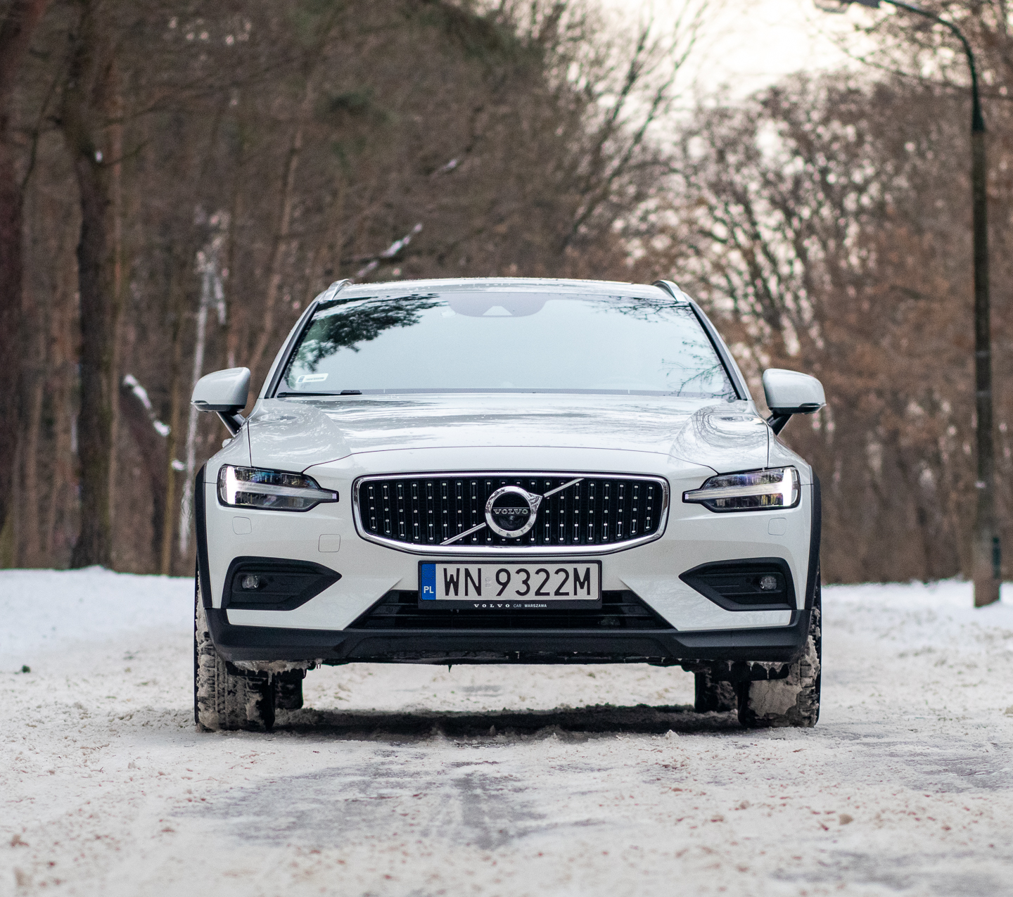 volvo cross country cena 