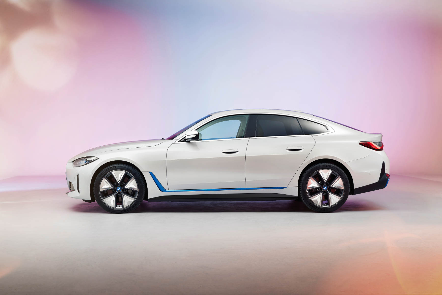 BMW i4 premiera 
