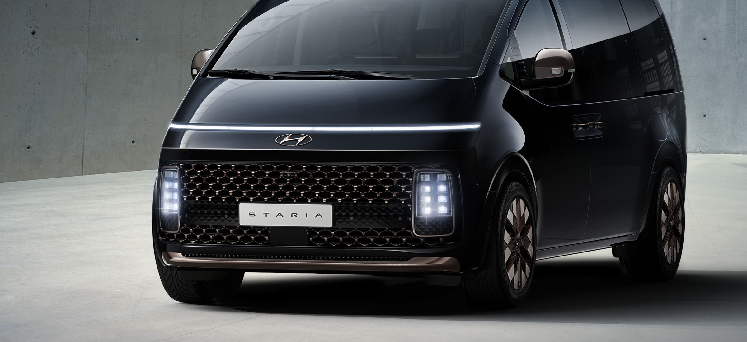 Hyundai Staria