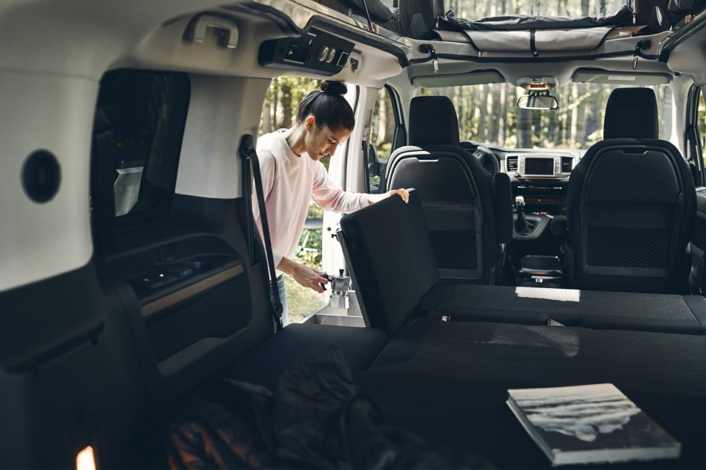  Opel Zafira Life Crosscamp 