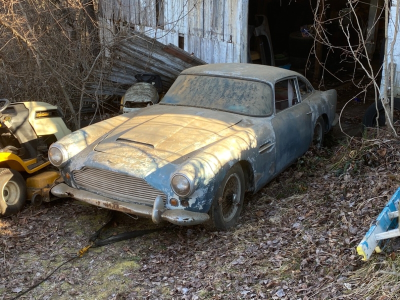 aston martin db4