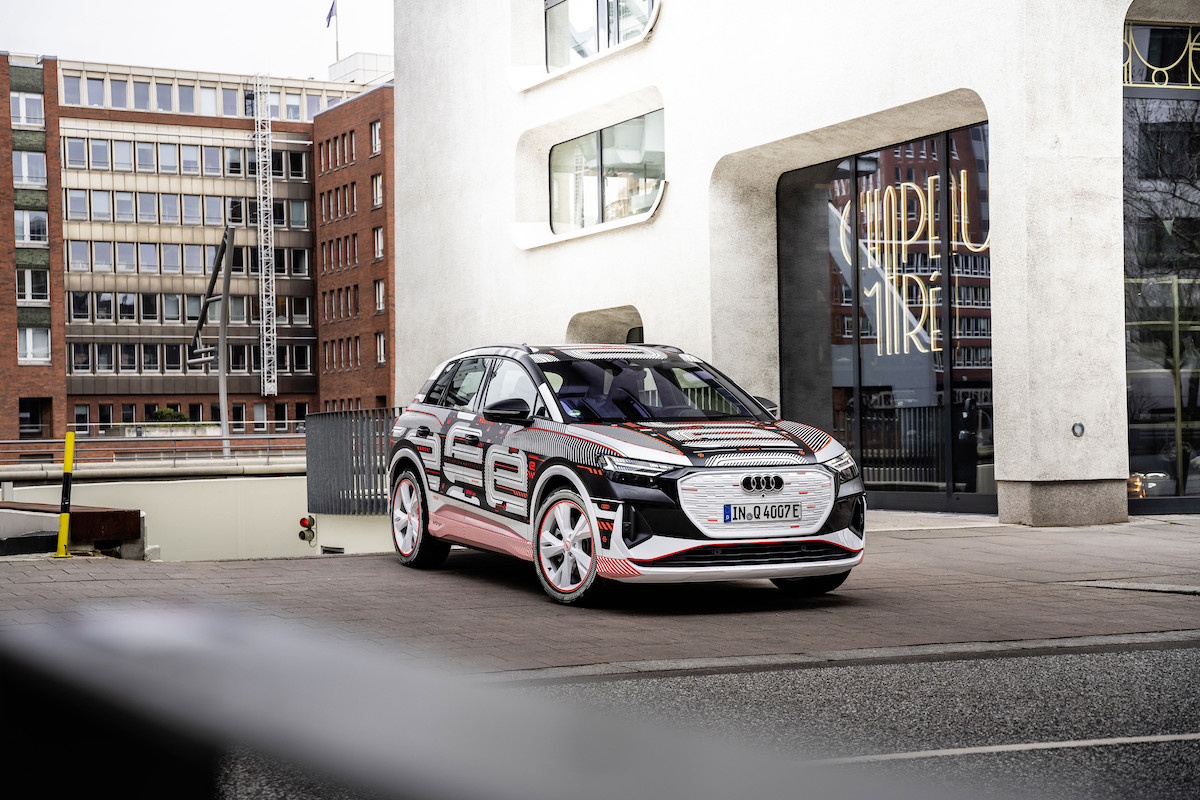 Wiemy jak wygląda Audi Q4 e-tron w środku. Z zewnątrz właściwie też