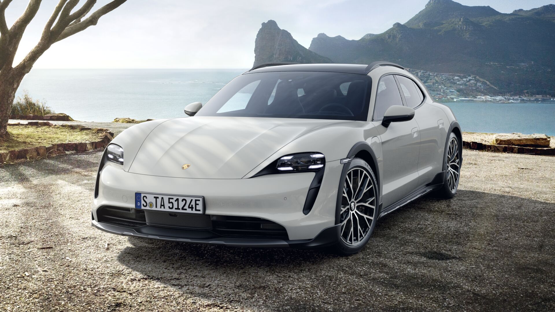 Skonfigurowałem sobie Porsche Taycana Cross Turismo. Wyszło mi 547 696 zł