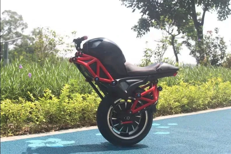 monocykl motocykl do wheelie