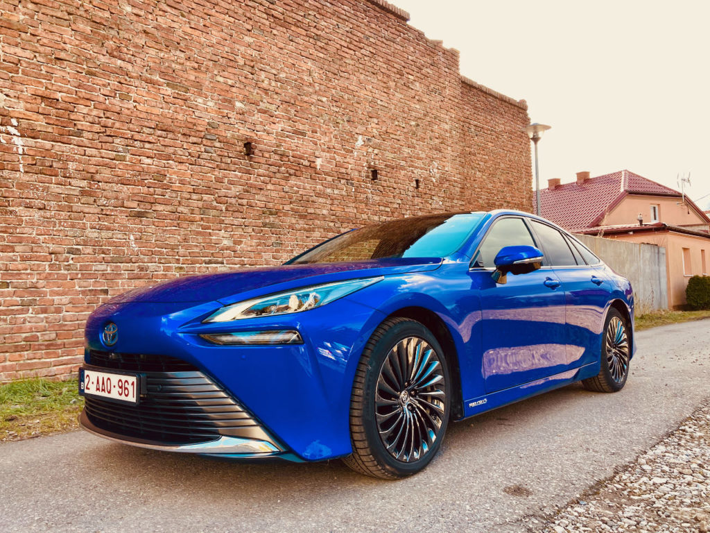 toyota mirai 2021 