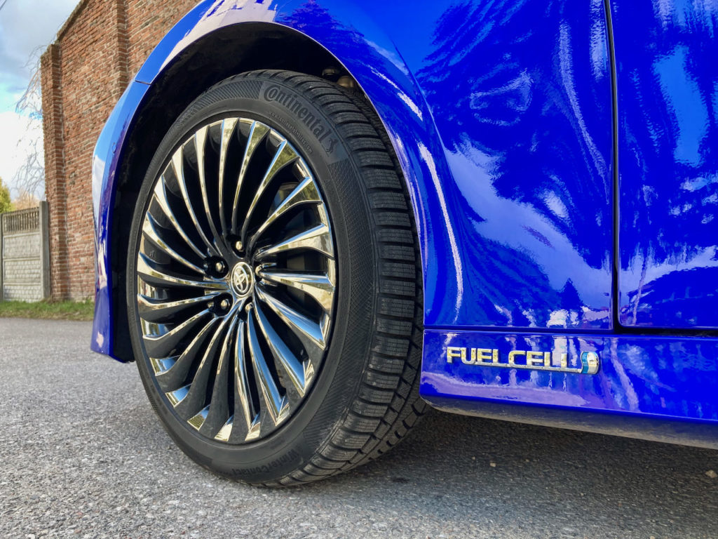 toyota mirai fuelcell 2021 