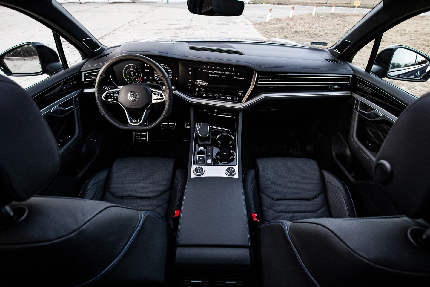 vw touareg r test 2021 