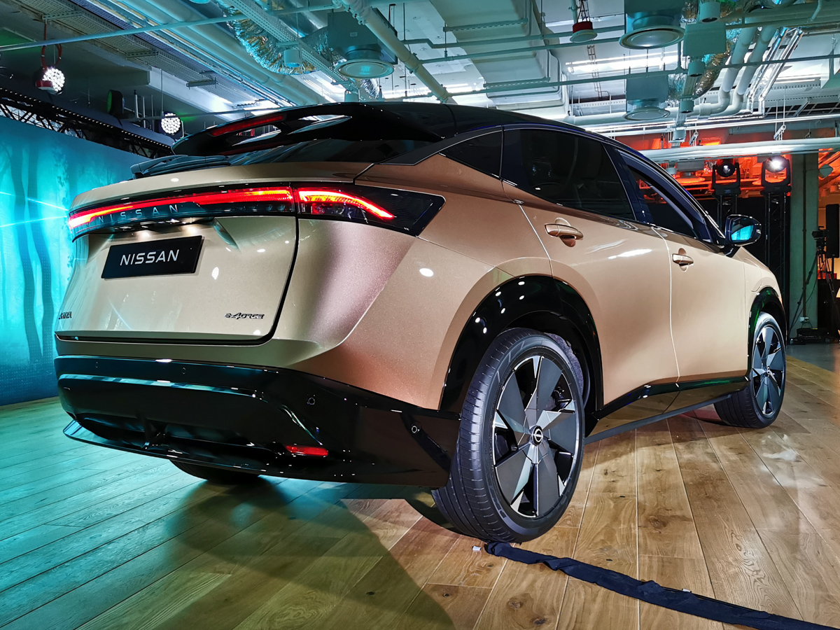 nissan ariya 