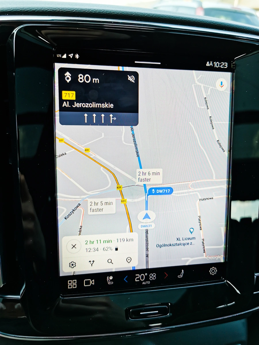 volvo xc40 recharge p8 