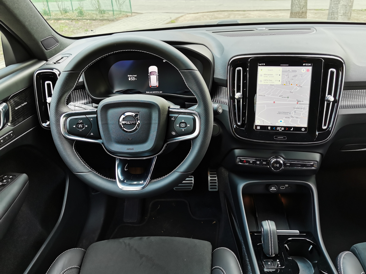 volvo xc40 recharge p8 