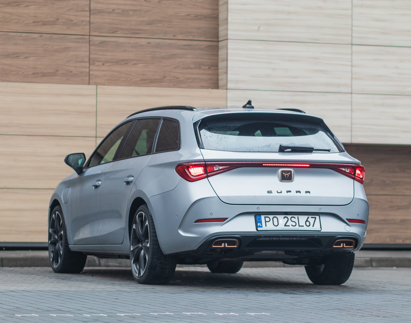 cupra leon e-hybrid 
