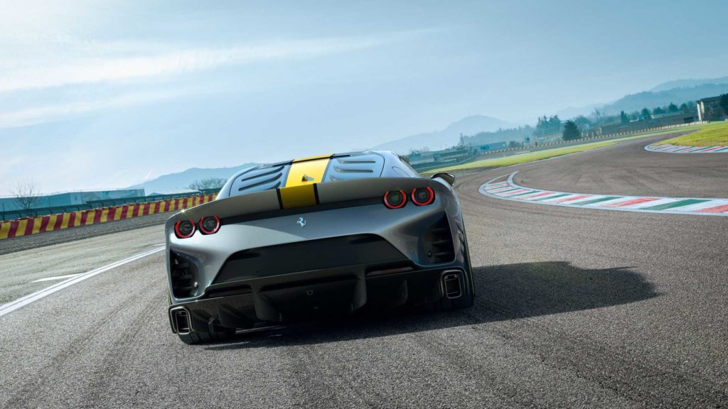 ferrari 812 superfast vs 